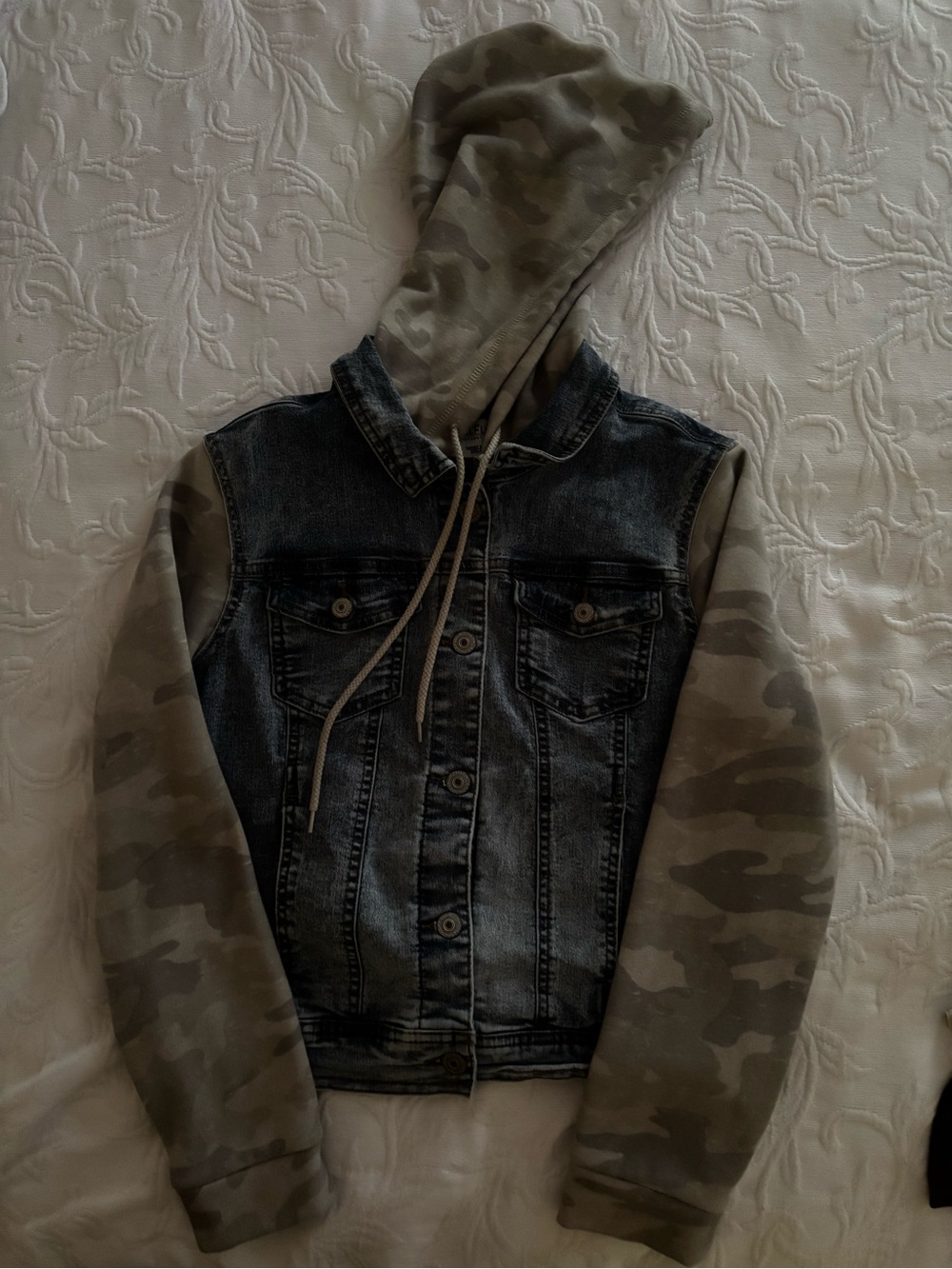Wallflower Denim Sweatshirt Jacket Junior Size XL Camo Sleeves Hood Front Pocket